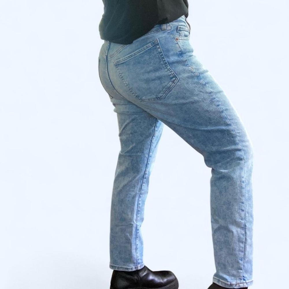 Old Navy Light Wash Straight-leg Jeans